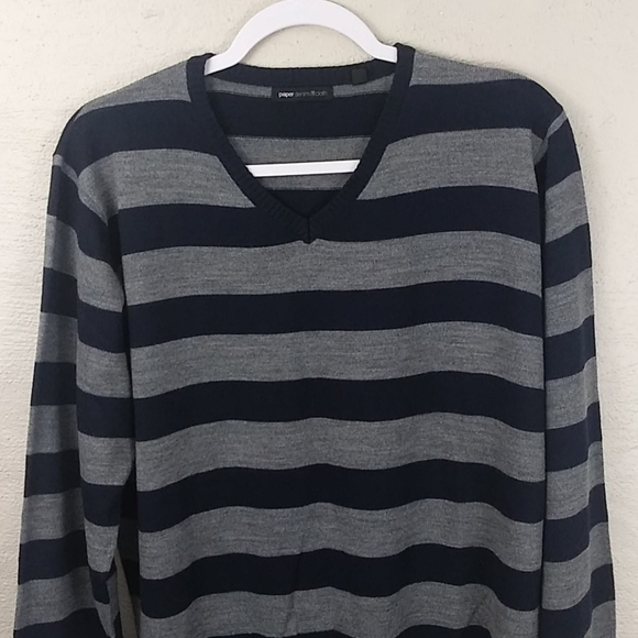 Paper Denim & Cloth Blue Stripe V-Neck Long Sleeve Pullover Light Weight Sweater - Picture 2 of 10